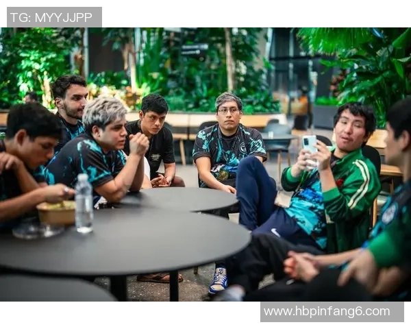 DOTA2战术解析：深入探讨LNG战队的边路渗透策略与执行技巧